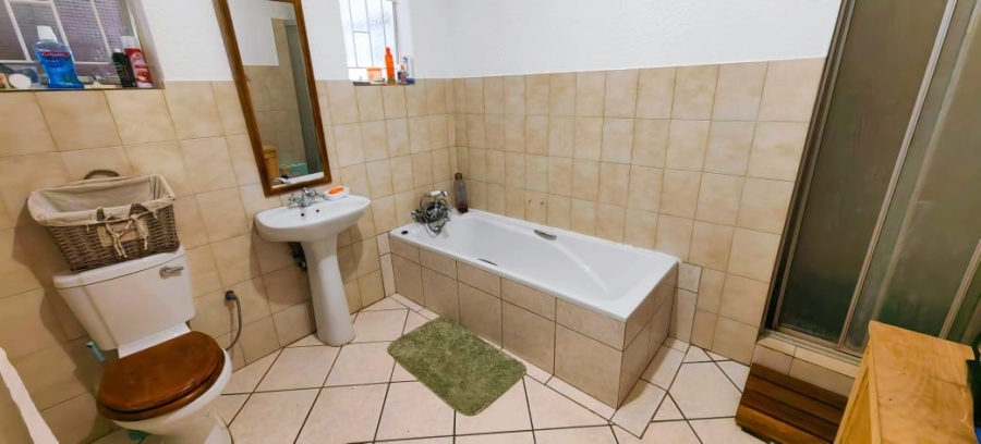 4 Bedroom Property for Sale in Miederpark North West